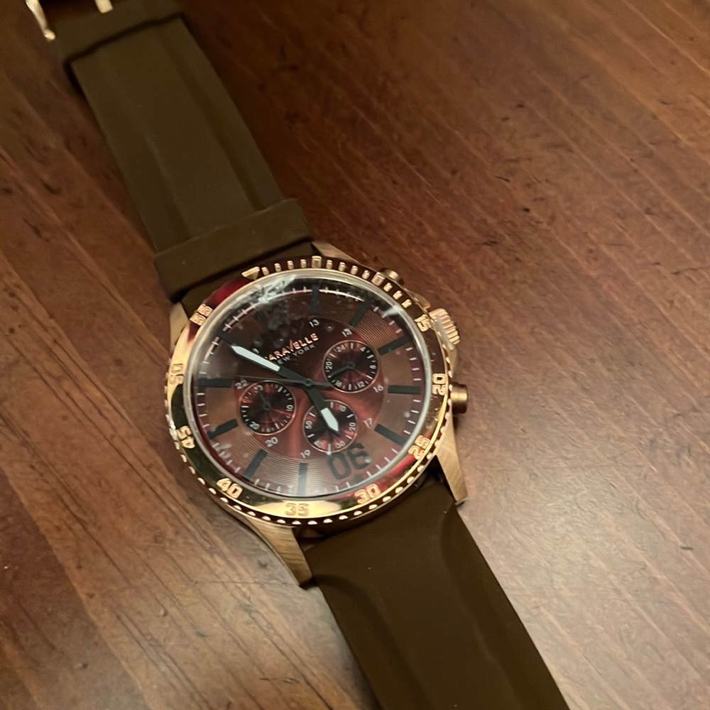 Caravelle New York by Bulova brown quarts mens watch Model #44A102